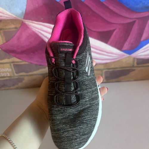 Skechers Dynamight women's athletic shoes with Memory Foam, size 37