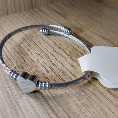 Silver bracelet made of steel new