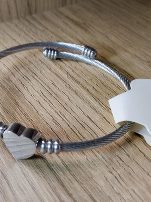 Silver bracelet made of steel new