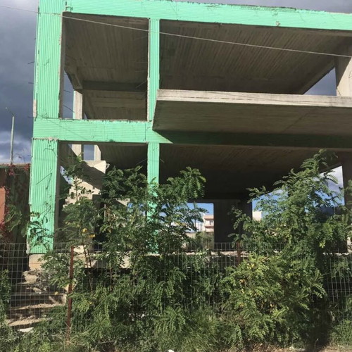 Μονοκατοικία 250 τ.μ. σε μπετά σε οικόπεδο 395 τ.μ. στην Κόρινθο