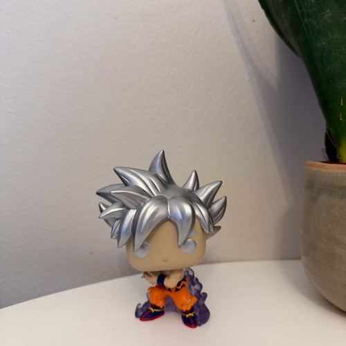 Funko Pop! Goku (Ultra Instinct) from Dragon Ball Super like new