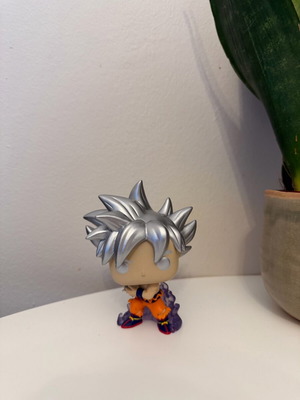 Funko Pop! Goku (Ultra Instinct) from Dragon Ball Super like new