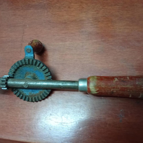 Hand drill vintage used in very good condition