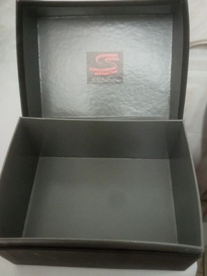 Senna Universal Geneve watch box and case like new