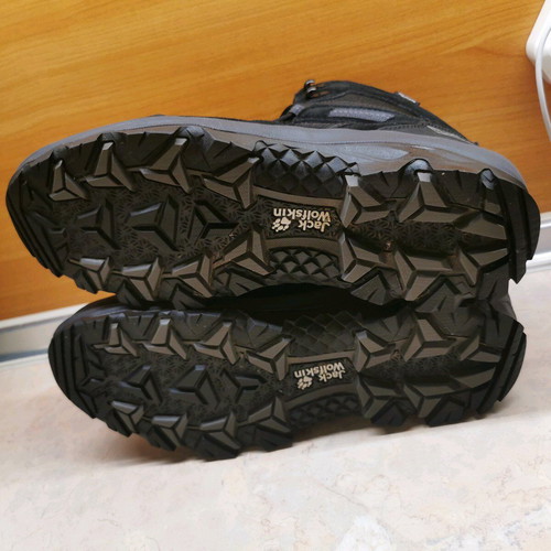 Jack Wolfskin Vojo 3 Texapore boots like new, men's hiking shoes