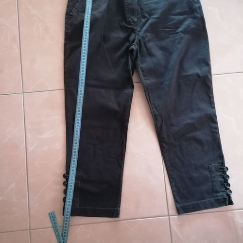 Capri Perla pants new, gray and green, sizes M and L
