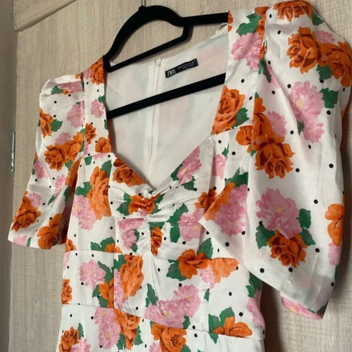Zara Floral Dress σαν καινούργιο, πολύχρωμο, μέγεθος M