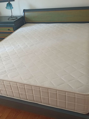 Bedroom Furniture Set like new, double bed, dresser, mirror, nightstands