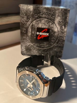 Casio G-SHOCK GBM-2100A-2BER ηλιακό ρολόι με μπλε καντράν
