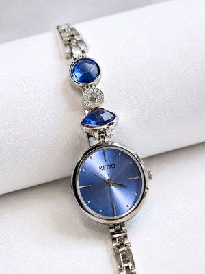 Kimio women's watch like new with blue decorative stones