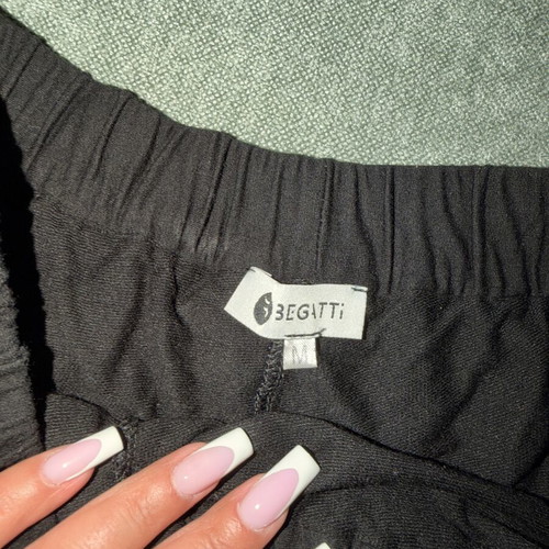 Begatti sports skirt shorts size Medium like new, black