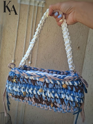 Knitted blue shoulder bag with marine details, new
