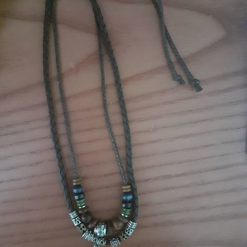 Double necklace with silver decorative elements and leaf pendant new