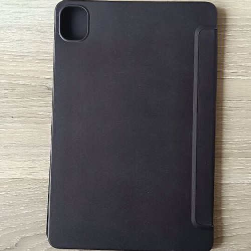 Tri-Fold Flip Cover for Xiaomi Pad 5 like new