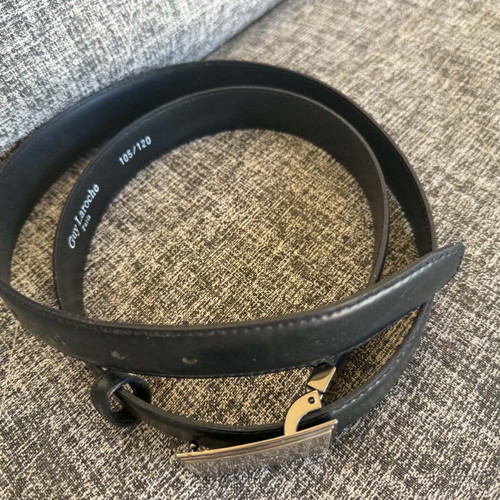 Guy Laroche men's belt size 105 like new, black