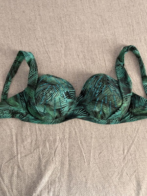 Calzedonia горнище на бански употребявано, тропически мотив с тюркоазени пайети, размер 85C XXL