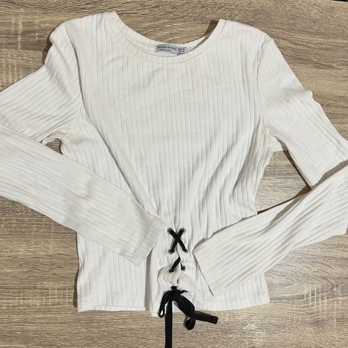 Bershka knitted top with design size M like new, white