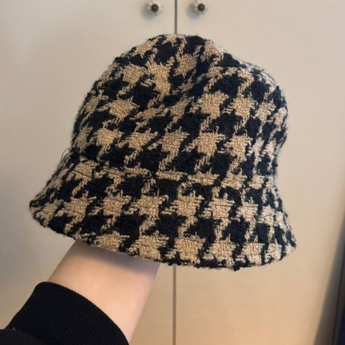 Tweed hat H&M new, size M 56, black and beige