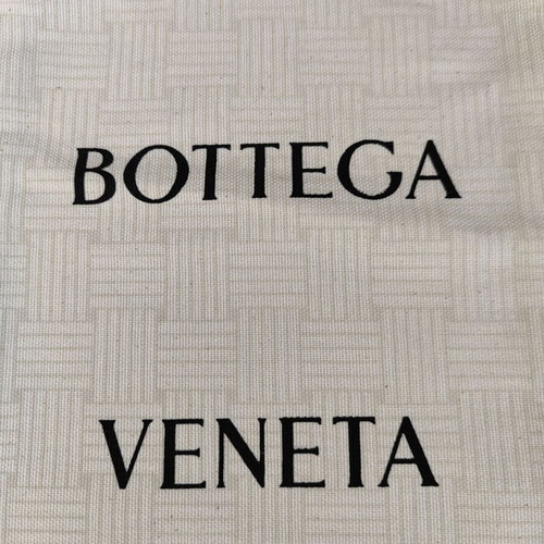 Bottega Veneta Dustbag protective case like new 30.5 x 20 cm