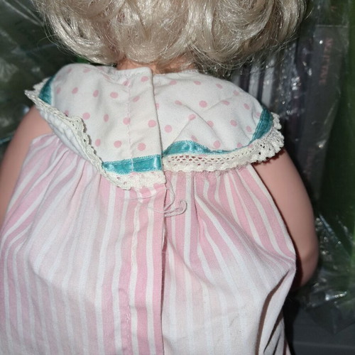 Vintage Baby Wanna Walk Hasbro 1991 doll used