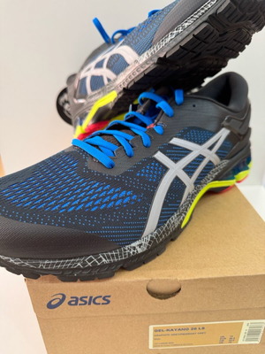ASICS GEL-KAYANO 26 LS. Αριθμός 50.5