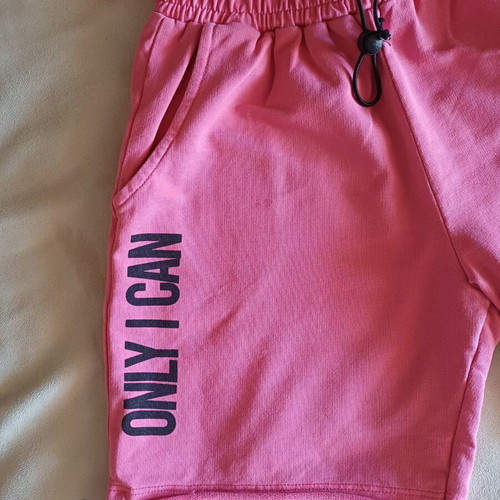 Evita set No 8 with oversized crop top and shorts, pink