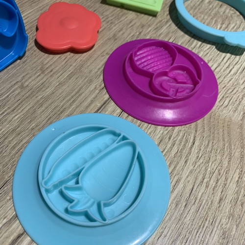 Play Doh Toaster Set like new with many designs
