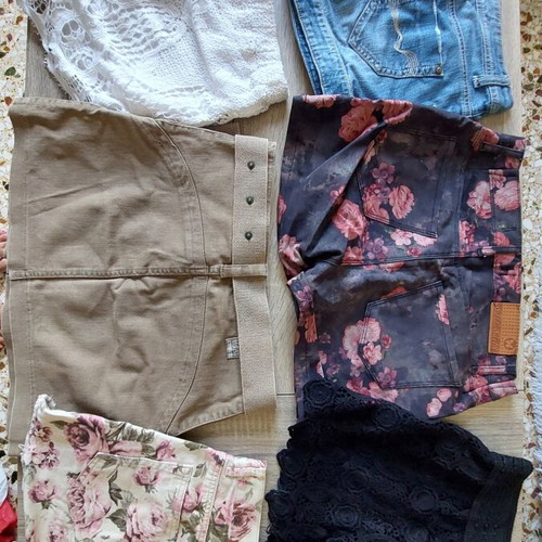 Women's shorts and skirt set size S, like new, multicolor