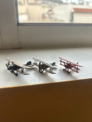World War 1 fighter plane miniatures like new