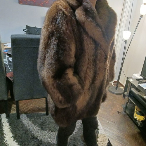 Natural fur size Large like new, brown
