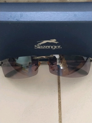 Γυαλιά ηλίου Slazenger μεταχειρισμένα τύπου μάσκας με θήκη