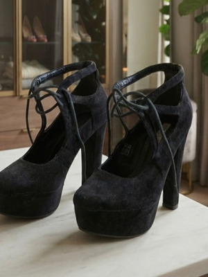 Migato suede ankle boots size 38, black