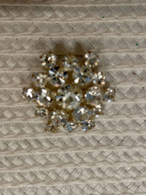 Brooch with rhinestones like new