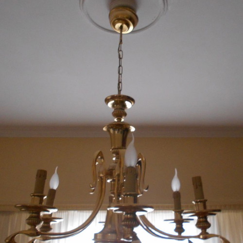Living room chandelier used, six bulbs