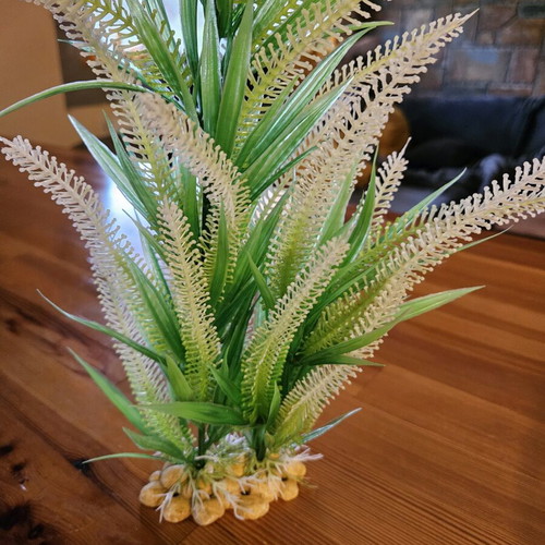 Decorative aquarium plant like new