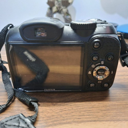 Fujifilm FinePix S2980 like new, fully functional