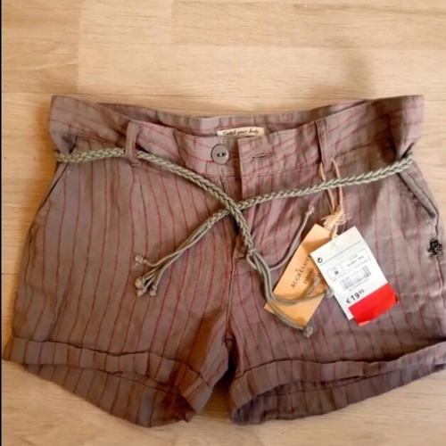 Linen shorts with knitted belt, new, size M 38 10, gray and red