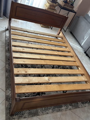 Bed with mattress used