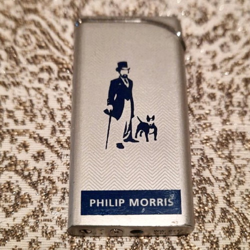Philip Morris collectible lighter like new, authentic