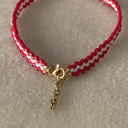 Handmade Bracelet with Miyuki Delica Beads new, red and white