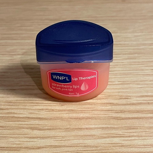 Lip balm set new with 8 different fruit flavors