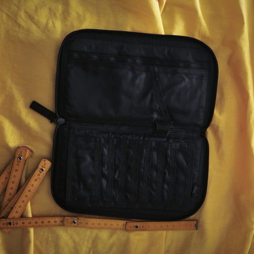 Gant men's toiletry bag like new, black
