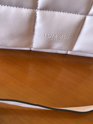 Toi & Moi pink spacious shoulder bag