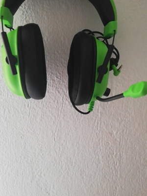 Razer BlackShark V2 Green Wired Gaming Headphones New