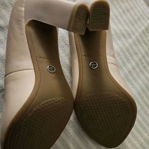 Tamaris pumps like new, size 36, beige