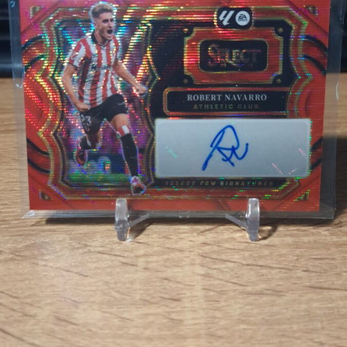 Select La Liga 2025-26 Robert Navarro Red Wave Autograph Athletic Club card new