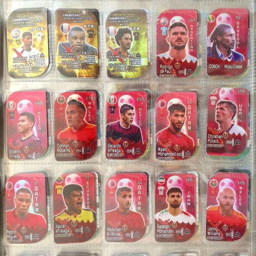Complete album with European football magnetic metal tags, foil