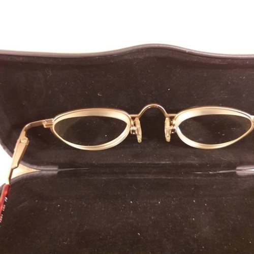 Eschenbach prism glasses model 1681 150 like new, 8 diopters