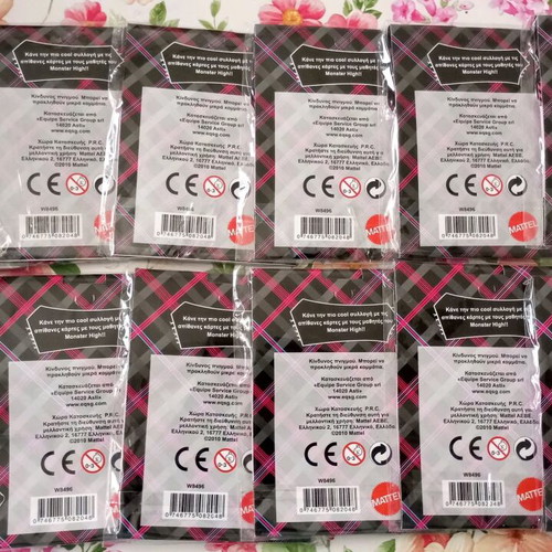 Monster High fabric cases by Mattel like new, 12 pieces