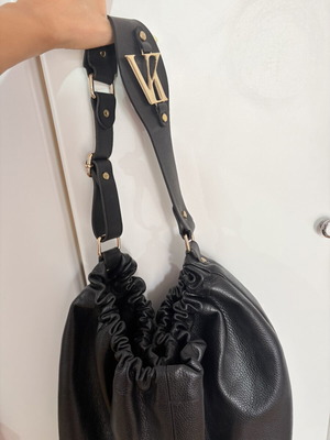 Vassia Kostara shoulder bag like new, black